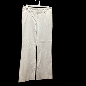 MOSSIMO SIZE 4 WHITE PANTS, NOT DENIM.  4 POCKETS CAREER PANTS